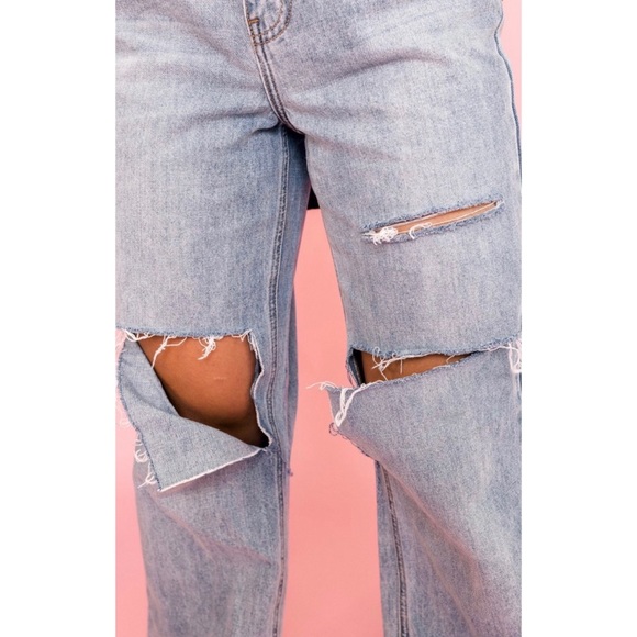 PRICE DROP 90’s Boyfriend Distressed Highest Rise Denim Jeans - Picture 5 of 11